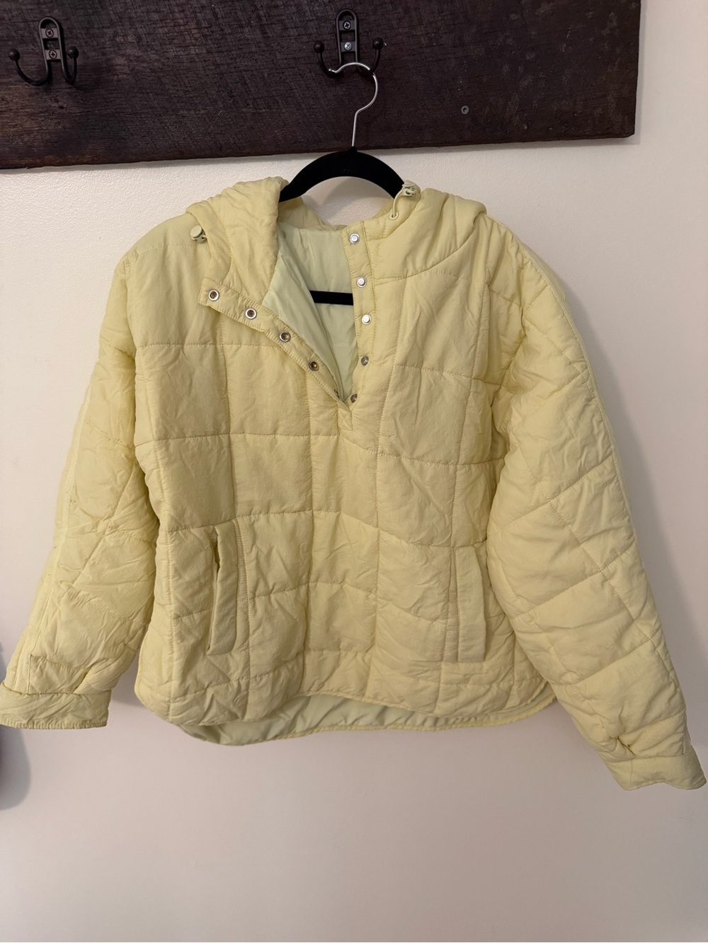Light Yellow Quilted Pullover Jacket with Hood